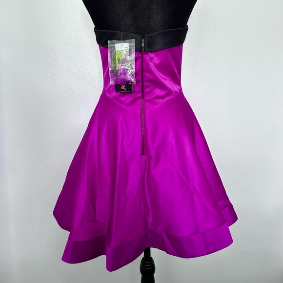 NWT - VINTAGE Betsey Johnson Strapless Dress - Picture 3 of 5